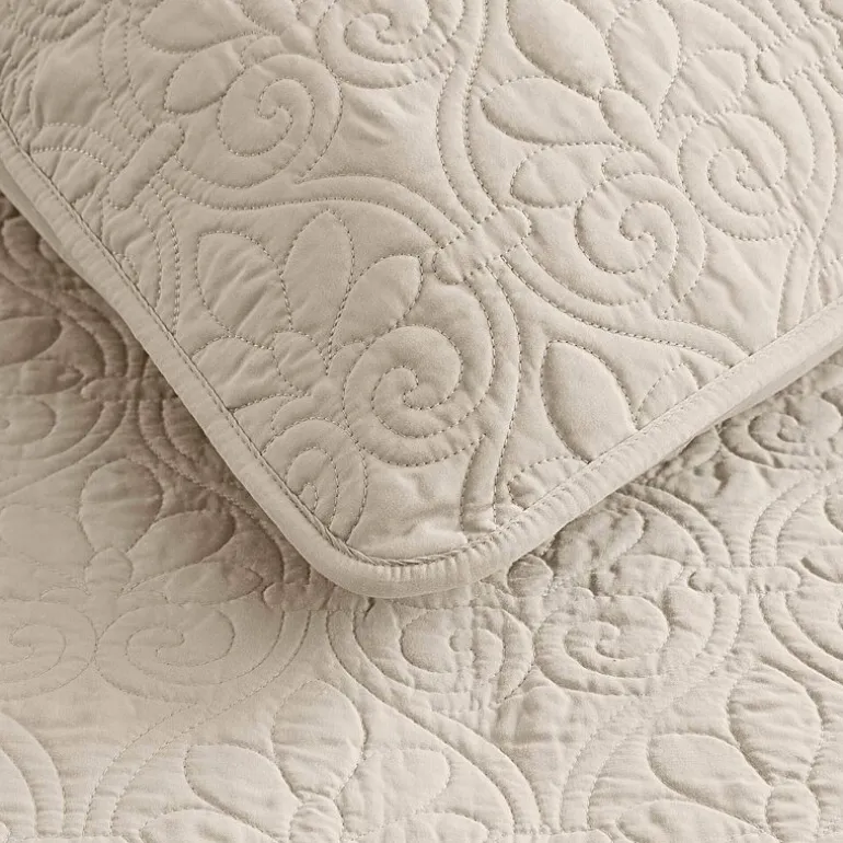 Madison Park Mansfield Antimicrobial Treated Reversible Quilt Set