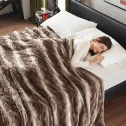 Madison Park Marselle Faux Fur Blanket