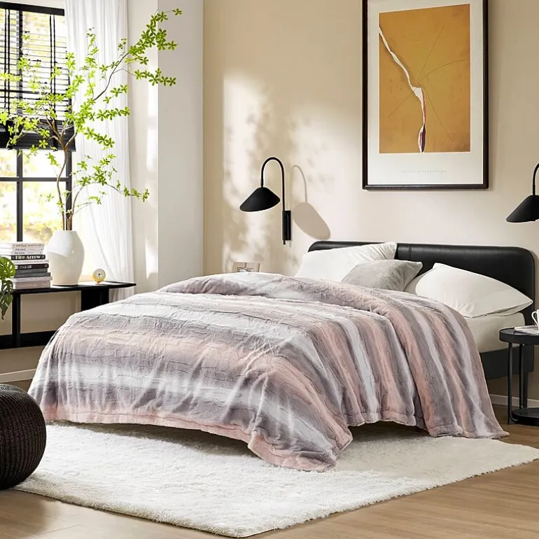 Madison Park Marselle Faux Fur Blanket