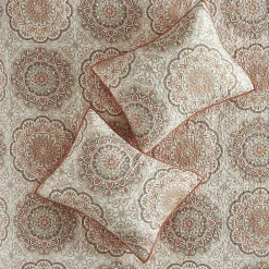 Madison Park Moraga 6-Pc Reversible Quilt Set With Throw Pillows