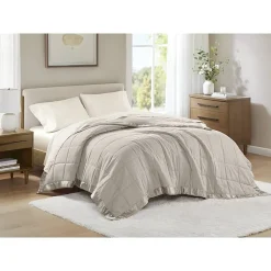 Madison Park Prospect Lightweight Down Alternative Blanket with Satin Trim