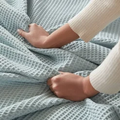 Madison Park Waffle Weave Cotton Lightweight Blanket