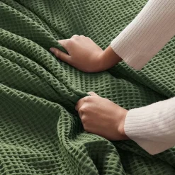 Madison Park Waffle Weave Cotton Lightweight Blanket