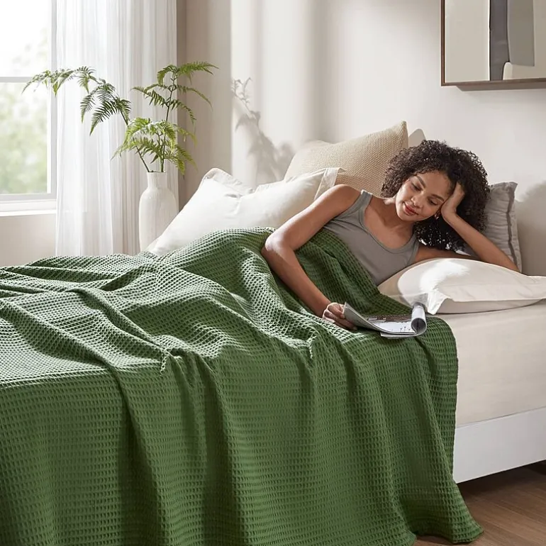Madison Park Waffle Weave Cotton Lightweight Blanket