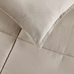 Madison Park Wingate 300 Thread Count Cotton Percale Luxury Down Alternative Comforter