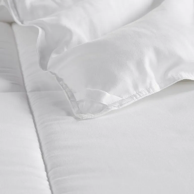 Madison Park Wingate 300 Thread Count Cotton Percale Luxury Down Alternative Comforter