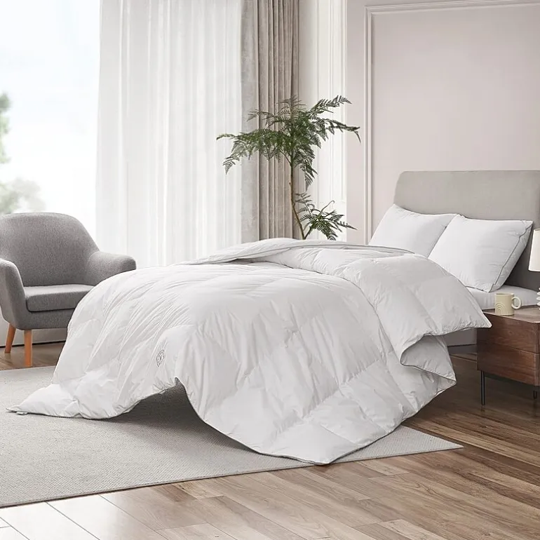 Martha Stewart Luxury Cloud All Seasons Warmth Down & Feather Blend Comforter