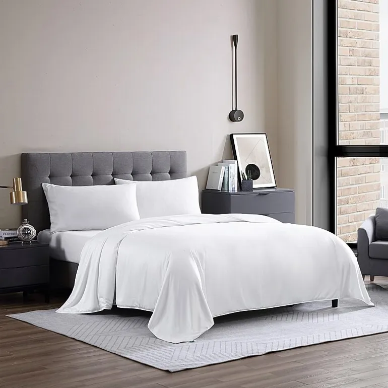 Martha Stewart Ultra Light Warmth Long Staples Silk Comforter