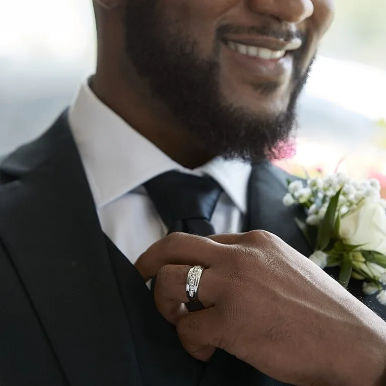 9M 1 CT.T.W. Natural Diamond Wedding Band in 10K Gold