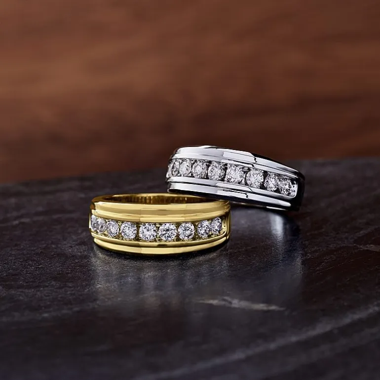 9M 1 CT.T.W. Natural Diamond Wedding Band in 10K Gold