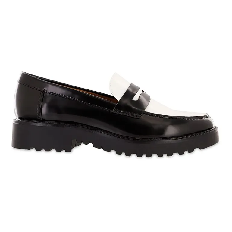 Mia Amore Hali Womens Moc Closed Toe Loafers