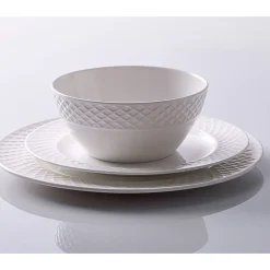 Mikasa Trellis 16-pc. Bone China Dinnerware Set