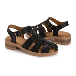Muk Luks Vanilla Fisherman Womens Round Closed Toe Loafers