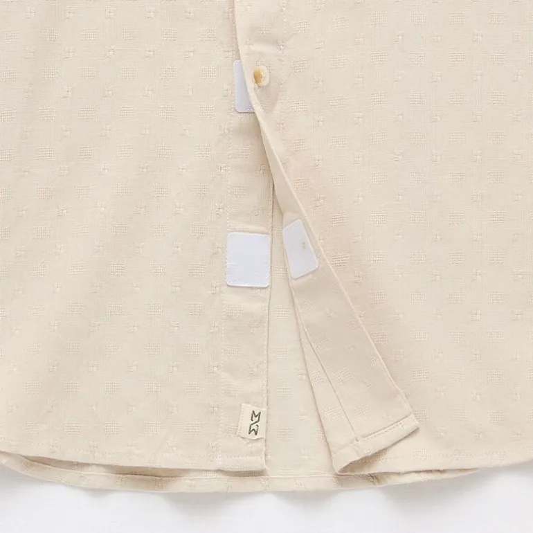 mutual weave Mens Easy-on + Easy-off Short Sleeve Regular Fit Button-Down Shirt