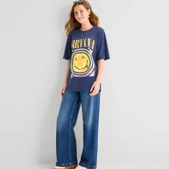New World Nirvana Womens Juniors Crew Neck Short Sleeve Oversized Graphic T-Shirt