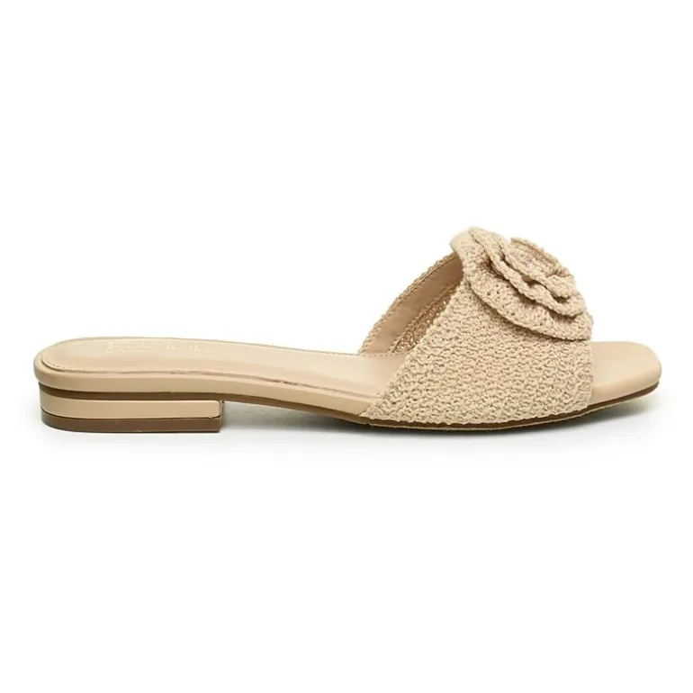 Nicole Miller Womens Rosette Heeled Sandals