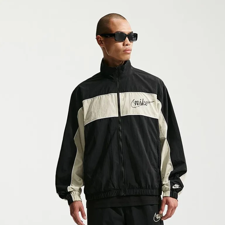 Nike Club Mens Lightweight Windbreaker