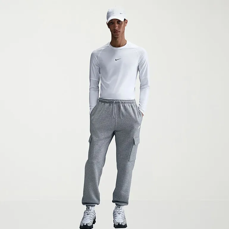 Nike Fleece Mens Cuffed Mid Rise Regular Fit Active Cargo Pant