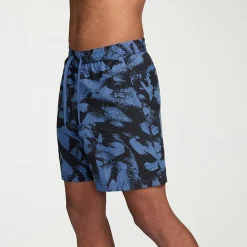 Nike Form Mens 7" Mid Rise Quick Dry Workout Shorts