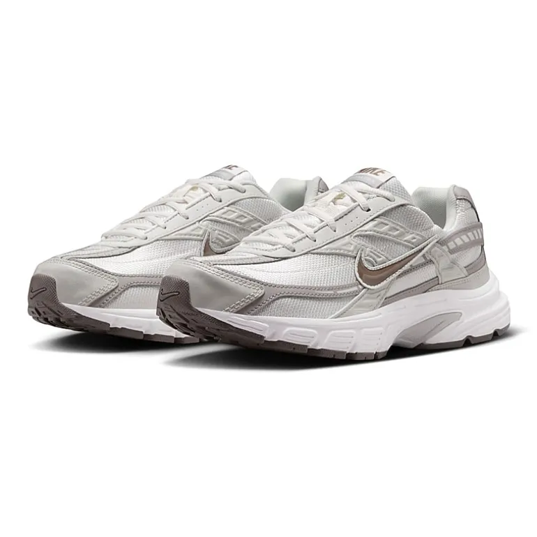 NIKE INITIATOR