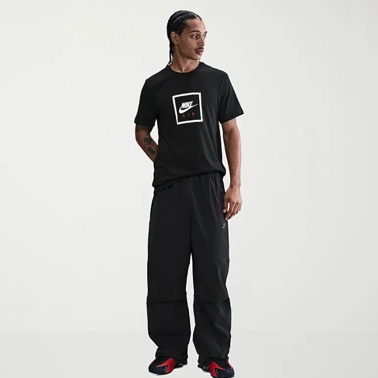 Nike Mens Crew Neck Short Sleeve Classic Fit Graphic T-Shirt