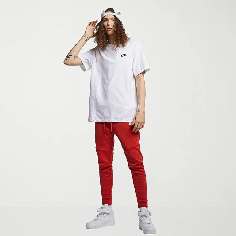 Nike Mens Crew Neck Short Sleeve Embroidered Active T-Shirt