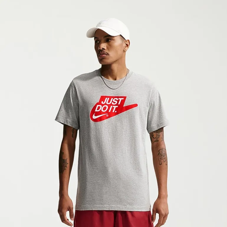 Nike Mens Crew Neck Short Sleeve Classic Fit Graphic T-Shirt