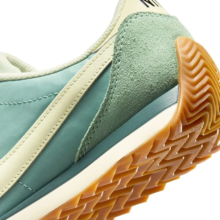Nike Pacific Leather Womens Sneakers