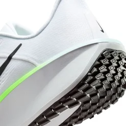 Nike Quest 6 Mens Running Shoes