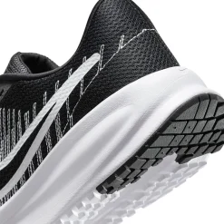 Nike Run Defy Mens Running Shoes