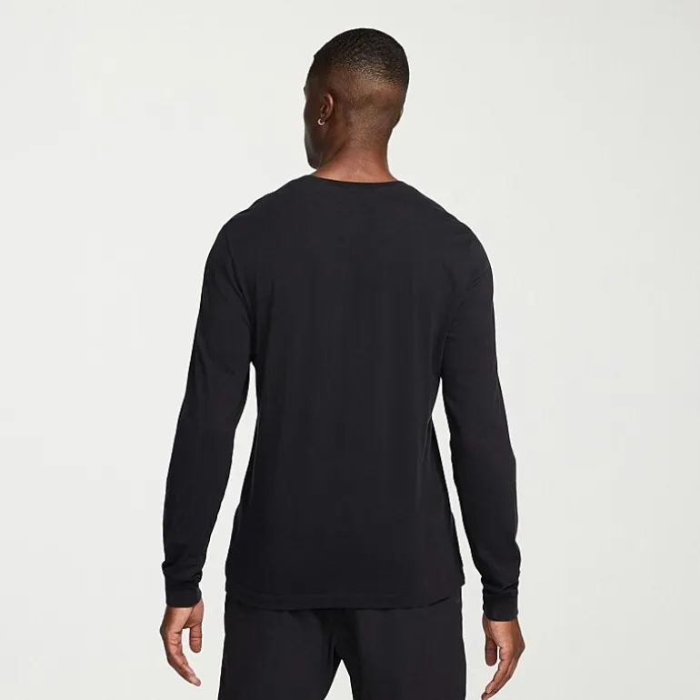 Nike Sportswear Club Mens Crew Neck Long Sleeve Quick Dry Embroidered Active T-Shirt