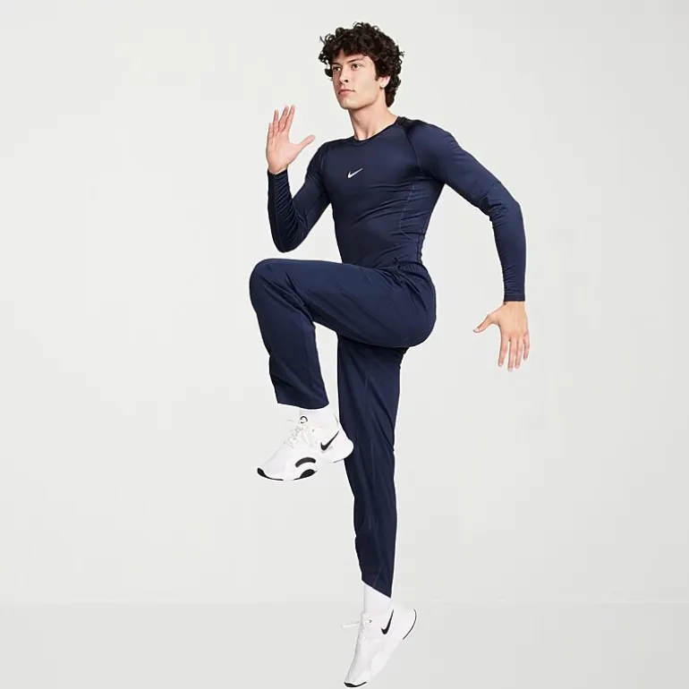 Nike Totality Mens Quick Dry Straight Mid Rise Regular Fit Track Pant