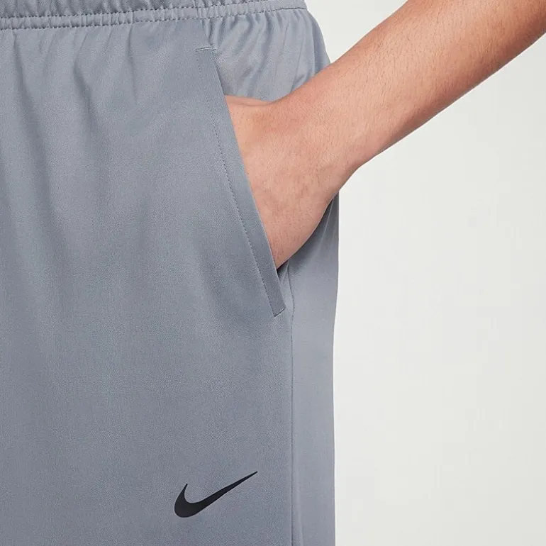 Nike Totality Mens Quick Dry Straight Mid Rise Regular Fit Track Pant
