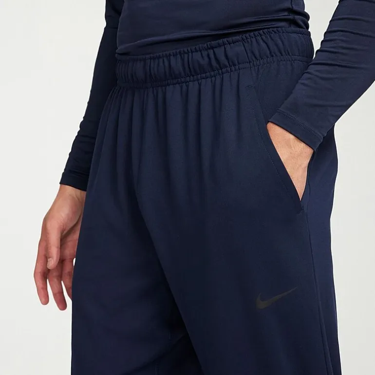 Nike Totality Mens Quick Dry Straight Mid Rise Regular Fit Track Pant
