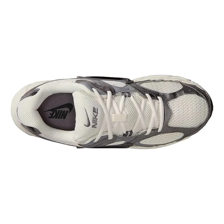 Nike V5 RNR Mens Sneakers