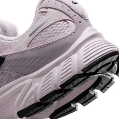 Nike V5 RNR Nubuck Womens Sneakers