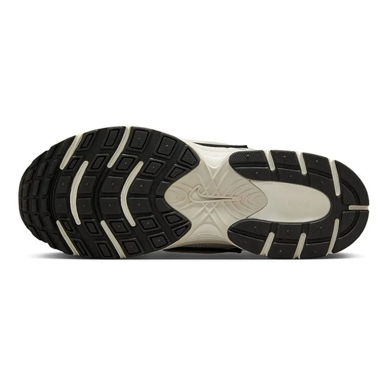 Nike V5 RNR Womens Sneakers