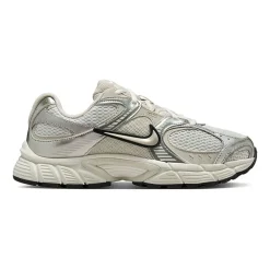 Nike V5 RNR Womens Sneakers
