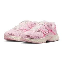 Nike V5 RNR Womens Sneakers