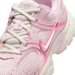 Nike V5 RNR Womens Sneakers