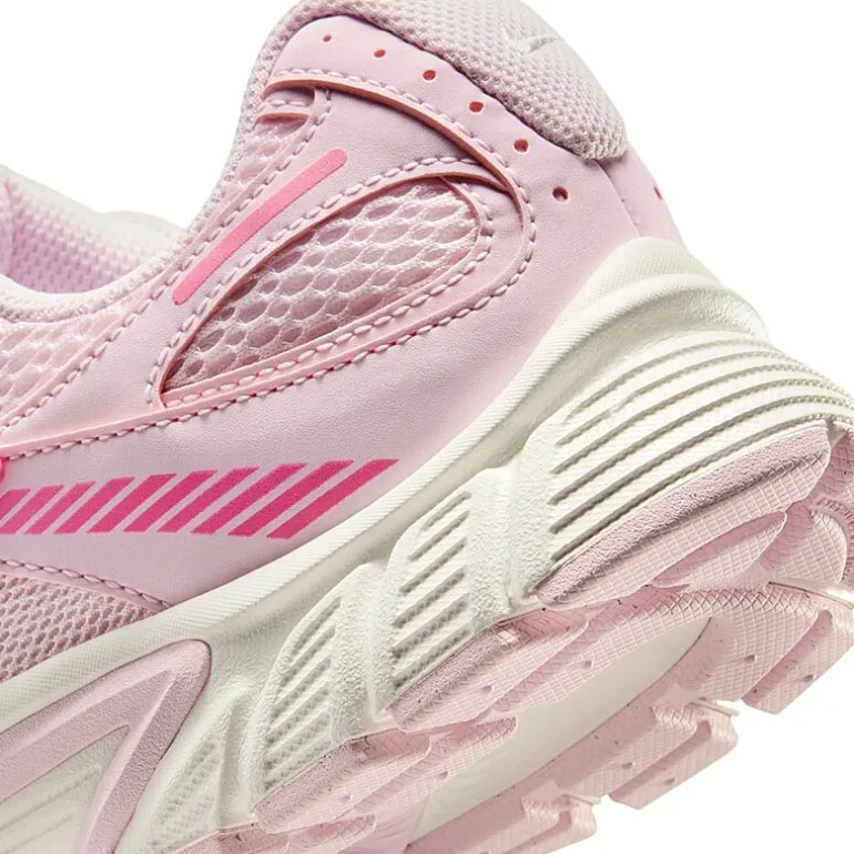 Nike V5 RNR Womens Sneakers