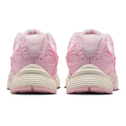 Nike V5 RNR Womens Sneakers