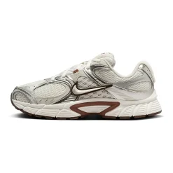 Nike V5 RNR Womens Sneakers