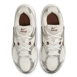 Nike V5 RNR Womens Sneakers