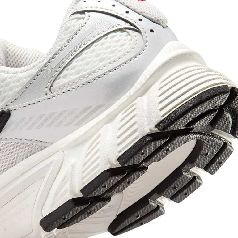 Nike V5 RNR Womens Sneakers