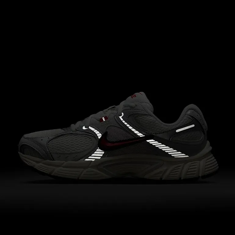 Nike V5 RNR Womens Sneakers