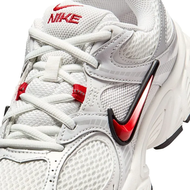 Nike V5 RNR Womens Sneakers
