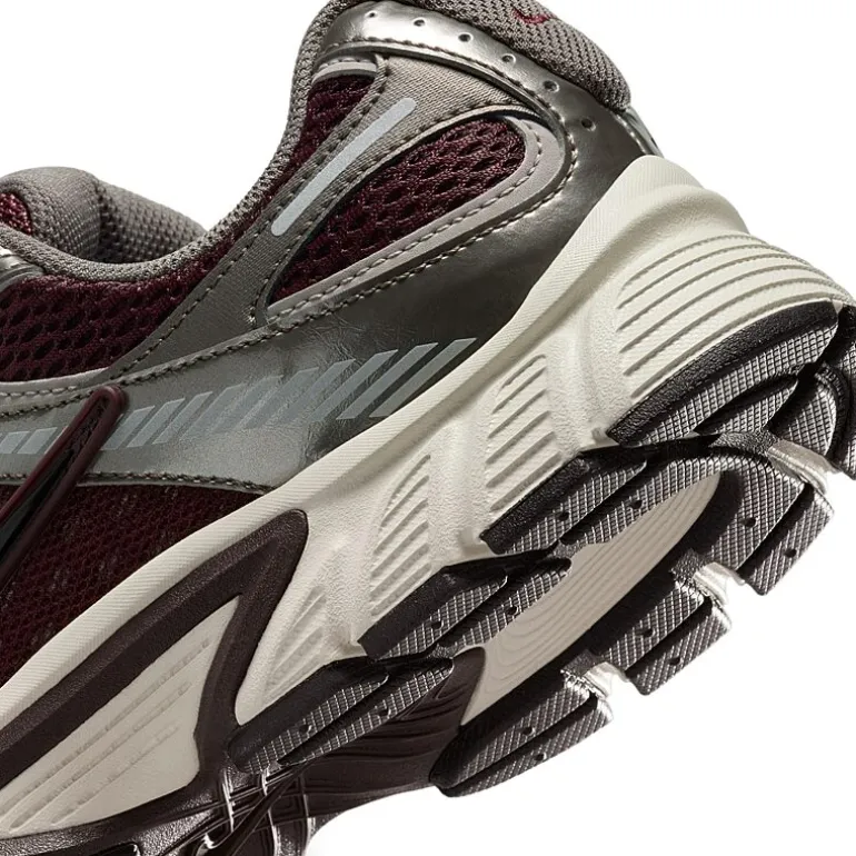 Nike V5 RNR Womens Sneakers