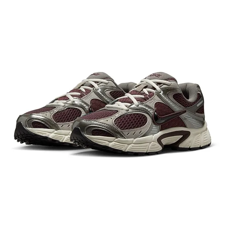 Nike V5 RNR Womens Sneakers