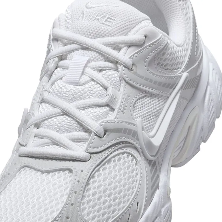 Nike V5 RNR Womens Sneakers